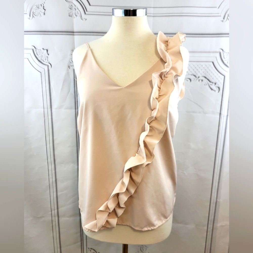 Stunning Beige Ruffle Front Tank Blouse Size Small